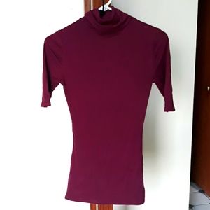 Short Sleeved Maroon Turtleneck XS